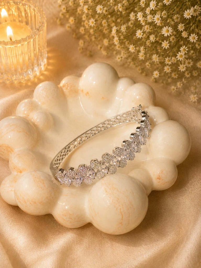 Delicate Sparkly Diamond Bracelet